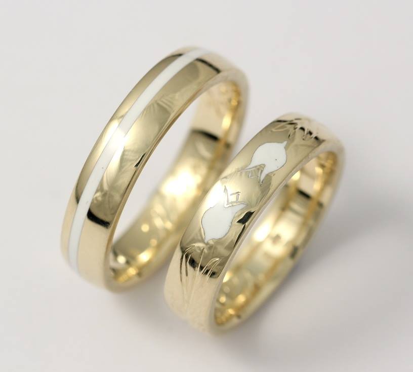 Arany karikagyűrű kerámiával A029.