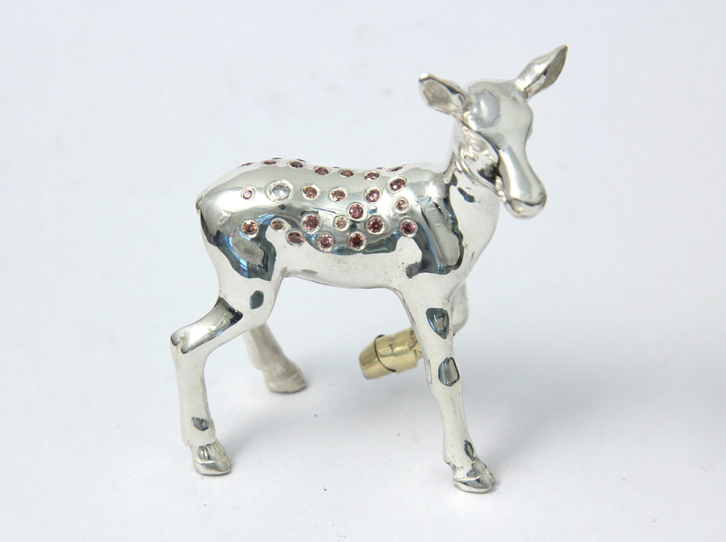 Ezüst-arany "Bambi" szobor, cirkónium és gyémánt kövekkel 051.